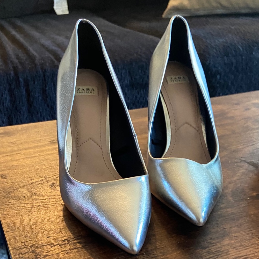 Zara silver metallic heels